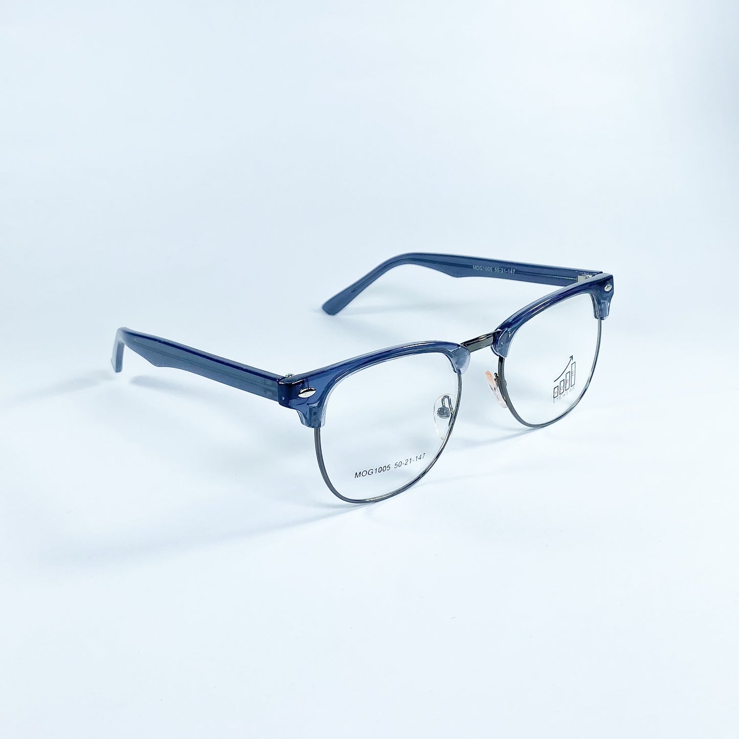 EYEWEAR