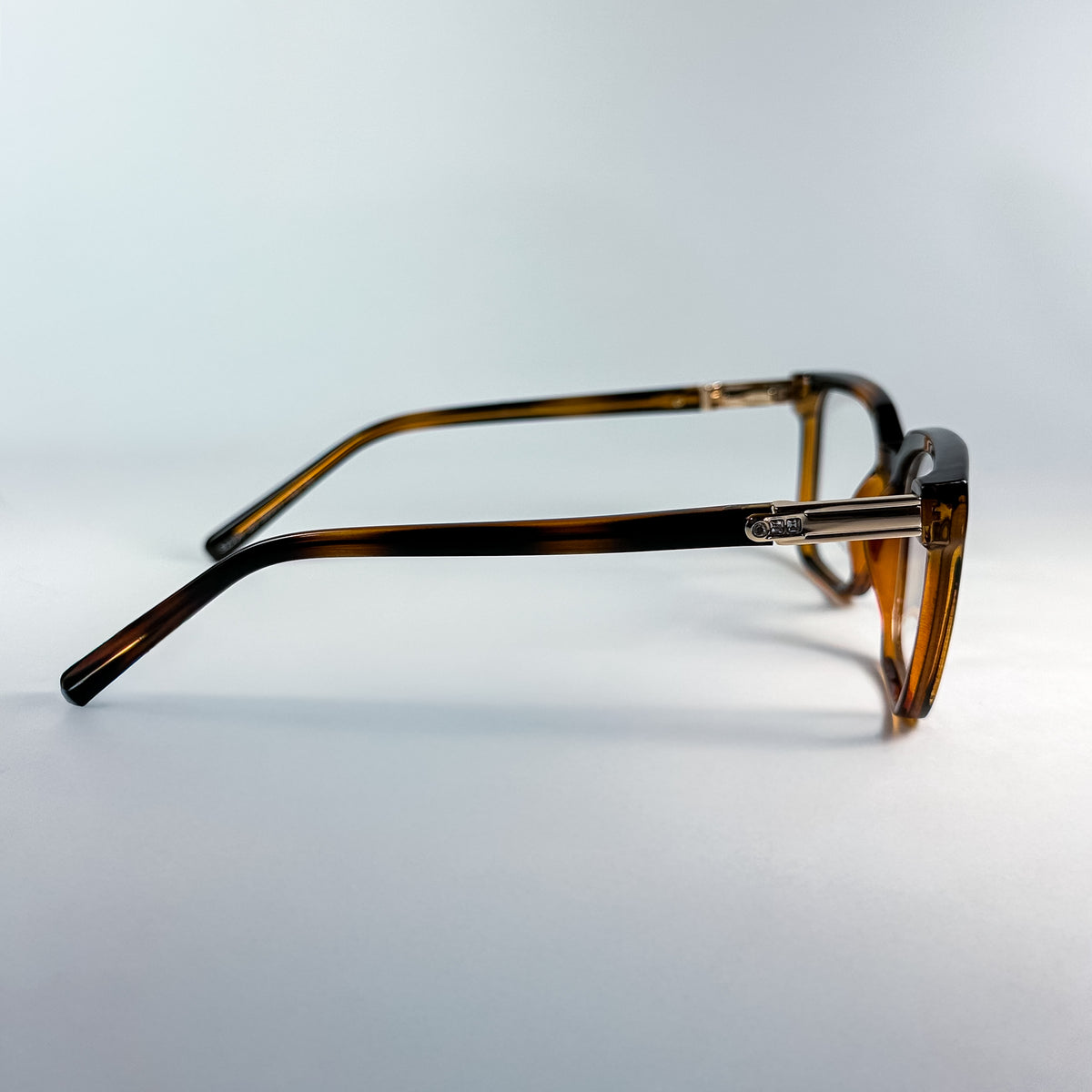 TR EYEWEAR